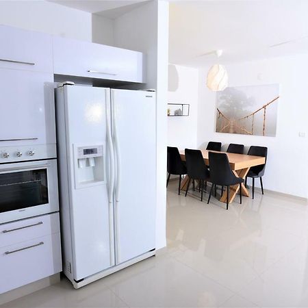 Aristone Luxury Apartment Tiberias Eksteriør billede