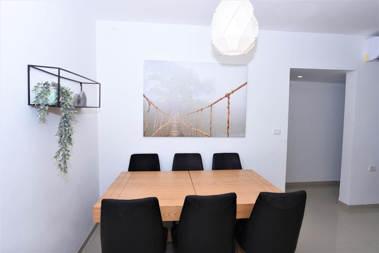 Aristone Luxury Apartment Tiberias Eksteriør billede